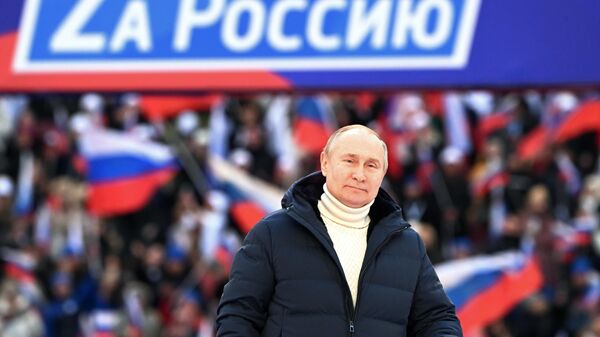 Президент РФ Владимир Путин выступает на митинге-концерте в Лужниках, посвященном воссоединению Крыма с Россией - Sputnik Армения