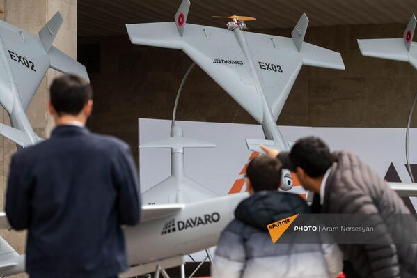 Bavaro ընկերությունը ցուցահանդեսում ներկայացրել է անօդաչու թռչող սարքերի միանգամից մի քանի մոդել - Sputnik Արմենիա