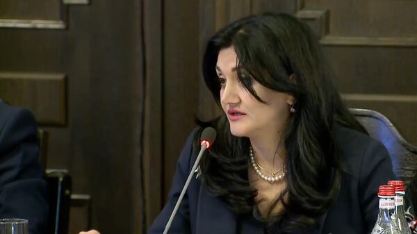 Первый заместитель министра здравоохранения Лена Нанушян во время очередного заседания правительства Армении (7 апреля 2022). Еревaн - Sputnik Армения