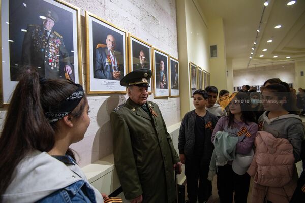 Фотовыставка последних ветеранов ВОВ Война в лицах в Музее армяно-российской дружбы (15 апреля 2022). Абовян Фотовыставка последних ветеранов ВОВ Война в лицах в Музее армяно-российской дружбы (15 апреля 2022). Абовян - Sputnik Армения