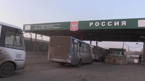 ՌԴ զինվորականները Խարկովի մարզի Իզյում քաղաքից տարհանել են փախստականների առաջին խմբին - Sputnik Արմենիա