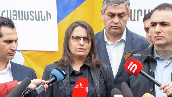 «5165» շարժման առաջնորդ Կարին Տոնոյանի ասուլիսը Ազատության հրապարակում (19 ապրիլի, 2022թ). Երևան - Sputnik Արմենիա