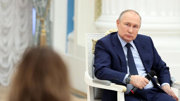 Президент РФ В. Путин провел заседание наблюдательного совета АНО Россия - страна возможностей - Sputnik Армения