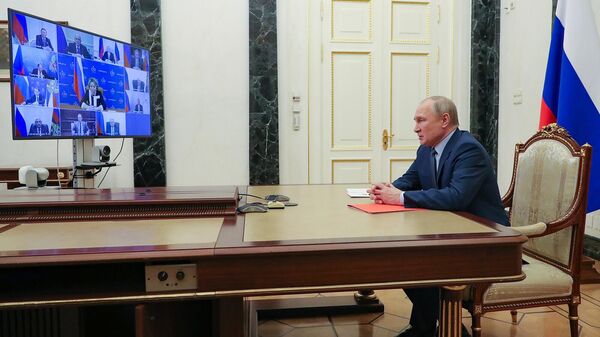Ռուսաստանի նախագահ Վլադիմիր Պուտինը ՌԴ Անվտանգության խորհրդի մշտական անդամների հետ օպերատիվ խորհրդակցության ժամանակ (22 ապրիլի, 2022թ)․ Մոսկվա - Sputnik Արմենիա