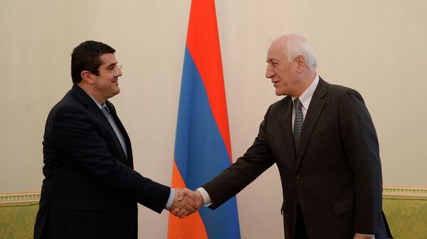 Վահագն Խաչատուրյանը հանդիպում է ունեցել Արցախի նախագահ Արայիկ Հարությունյանի հետ - Sputnik Արմենիա