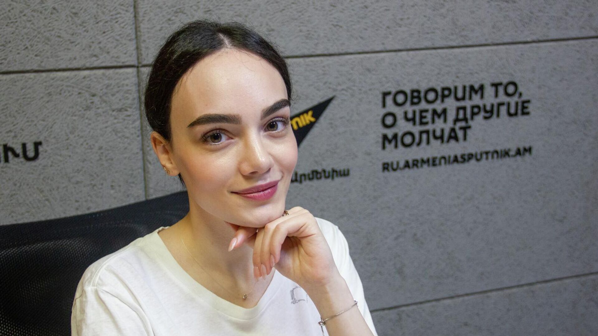 Актриса, поэтесса Анна Егоян в гостях радио Sputnik - Sputnik Армения, 1920, 04.08.2022