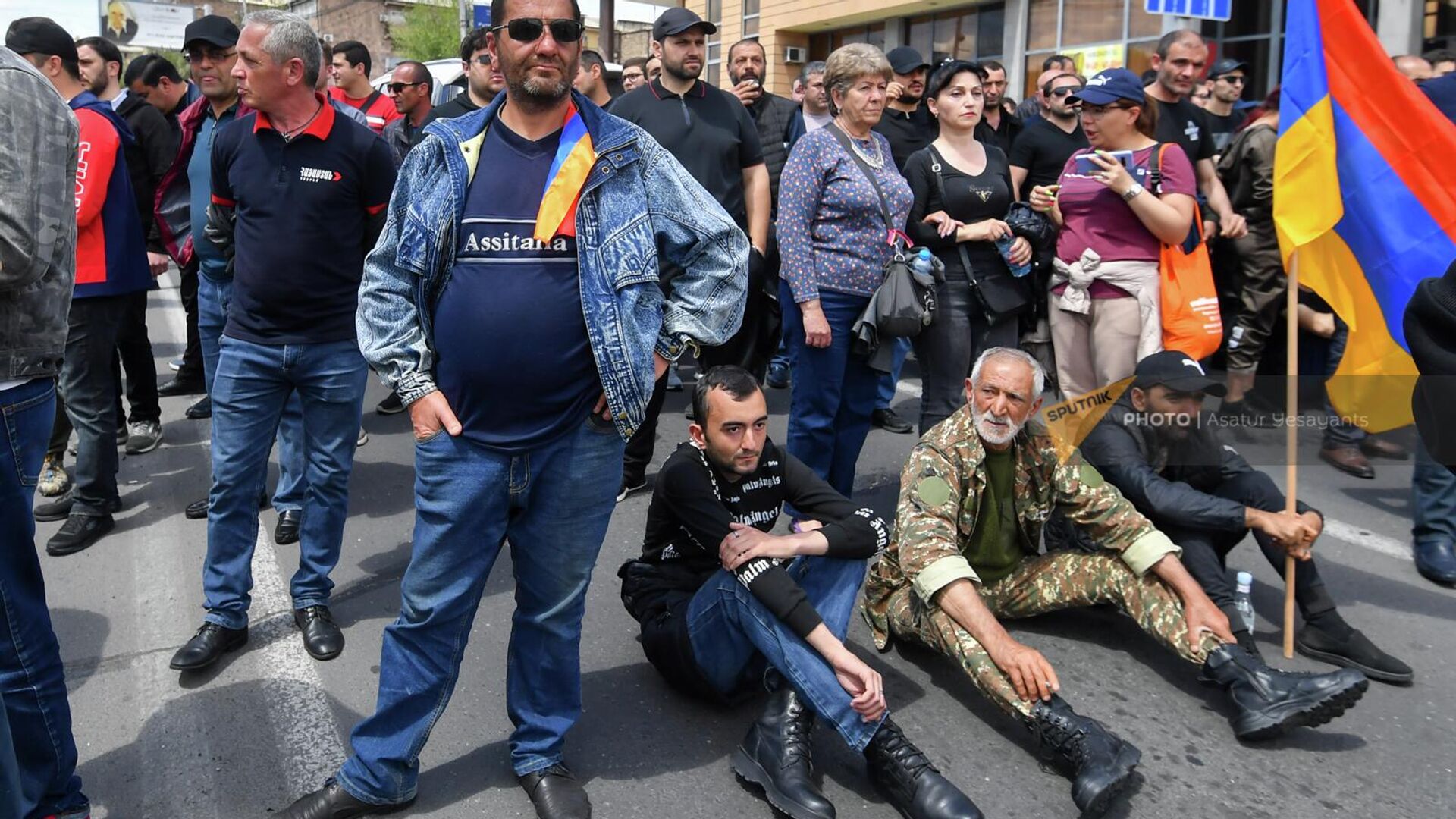 Оппозиция проводит шествие в административном районе Малатия-Себастия (10 мая 2022). Еревaн - Sputnik Армения, 1920, 10.05.2022