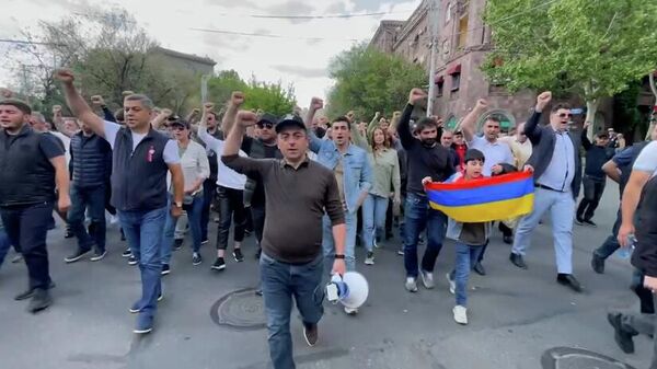 Ֆրանսիայի հրապարակից մեկնարկել է Դիմադրություն շարժման երթը - Sputnik Армения