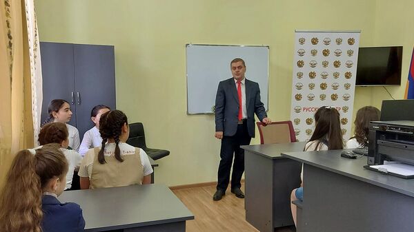 Открытие первого Российского центра в Мартакерте - Sputnik Армения