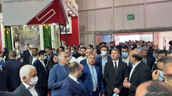 Министр Гнел Саносян принял участие в 26-й Международной выставке нефти, газа, переработки и нефтехимии (15 мая 2022). Тегеран - Sputnik Армения