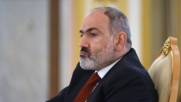 Премьер-министр Армении Никол Пашинян на встрече лидеров государств - членов ОДКБ (16 мая 2022). Москвa - Sputnik Армения