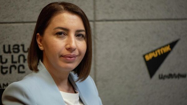 Защитник прав человека Кристине Григорян в гостях радио Sputnik - Sputnik Армения