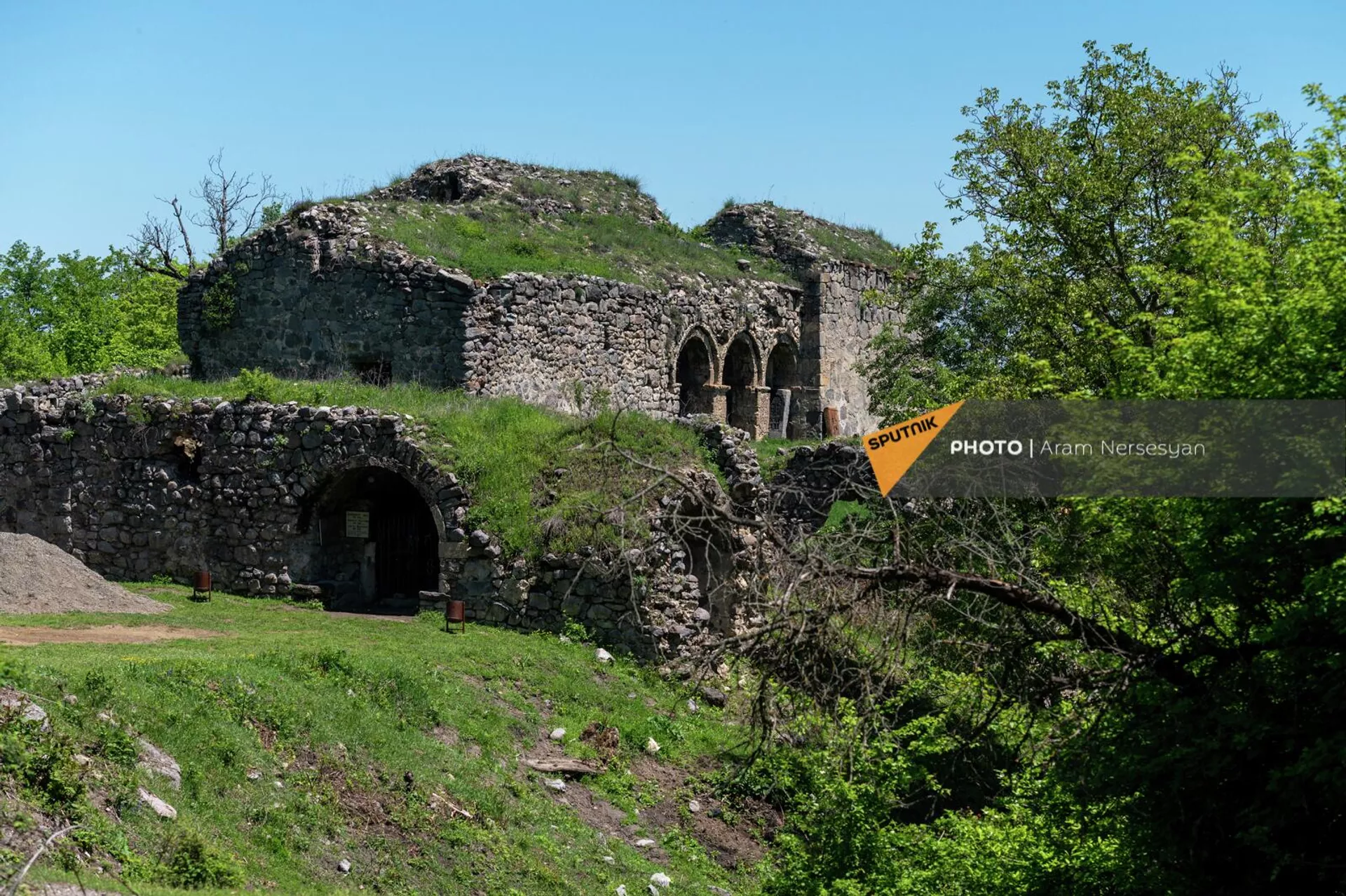 Монастырский комплекс Акопаванк в Мартакертском районе Арцаха - Sputnik Армения, 1920, 20.05.2022