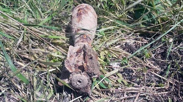 Во дворе одного из домов села Джрвеж найден снаряд  - Sputnik Армения