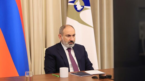 Премьер-министр Никол Пашинян в режиме видеоконференции выступил на пленарной сессии проходящего в Бишкеке Евразийского экономического форума (26 мая 2022). Еревaн - Sputnik Армения