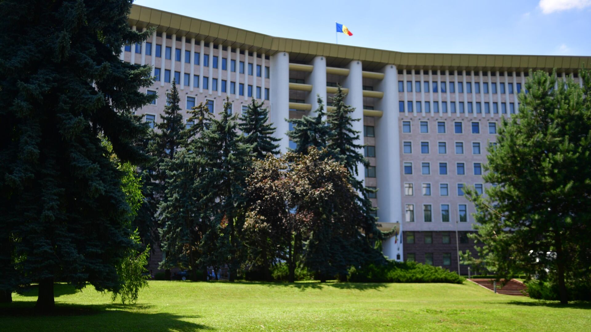 Здание парламента Молдавии в Кишиневе - Sputnik Армения, 1920, 02.06.2022