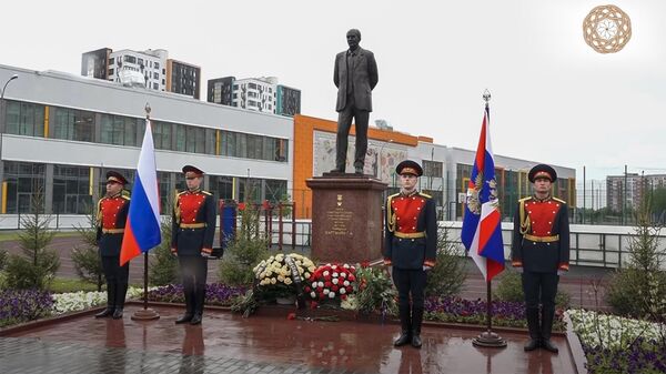 ԽՍՀՄ հերոս, հետախույզ Գևորգ Վարդանյանի հուշարձանի բացման արարողությունը (31 մայիսի, 2022թ). Մոսկվա - Sputnik Արմենիա