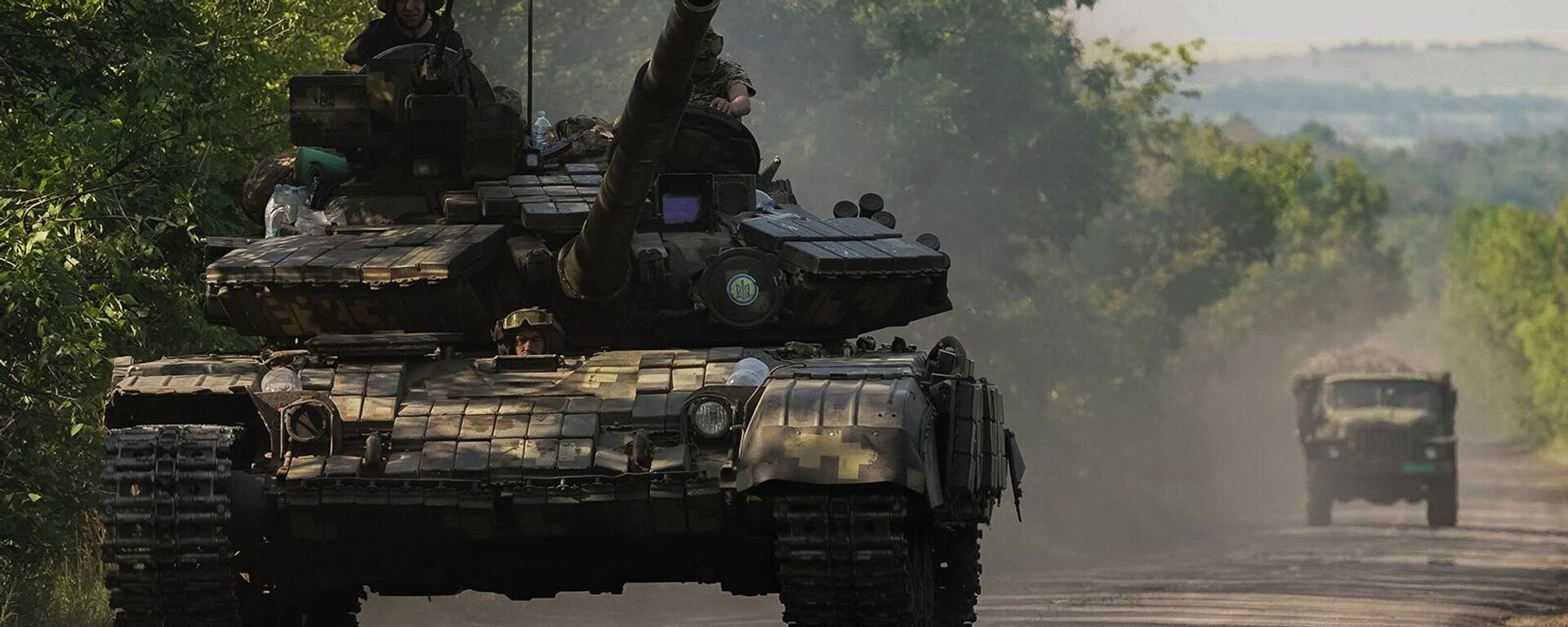 Украинский танк движется по Донецкой области (9 июня 2022). Украина - Sputnik Армения, 1920, 22.06.2022