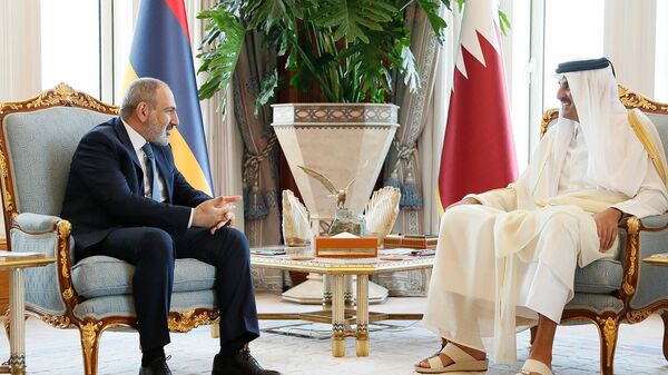 Премьер-министр Армении Никол Пашинян встретился с эмиром Катара, шейхом Тамимом бин Хамадом Аль Тани (13 июня 2022). Доха - Sputnik Армения