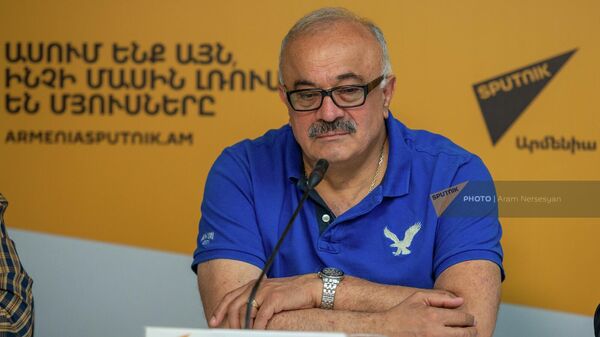 Седрак Мамулян на пресс-конференции 11-й фестиваль толмы и развитие туризма в Армении (14 июня 2022). Еревaн - Sputnik Армения