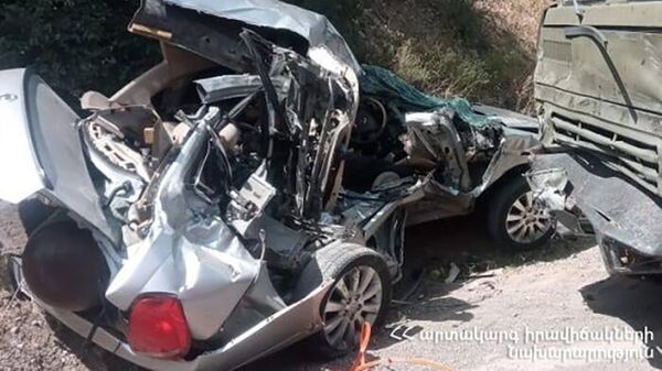 Дорожно-транспортное происшествие на трассе Еревaн-Мегри (14 июня 2022). Заритап - Sputnik Армения