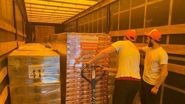 Российские армяне отправили еще 60 тонн гуманитарной помощи в Херсонскую и Запорожскую области - Sputnik Армения