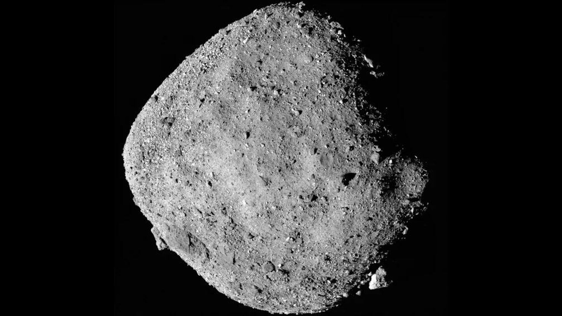 Фото астероида Бенну, сделанное 2 декабря 2018-го аппаратом НАСА OSIRIS-REx с расстояния 24 километра - Sputnik Армения, 1920, 16.06.2022