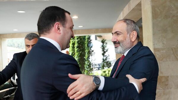 Встреча премьер-министров Армении и Грузии Никола Пашиняна и Ираклия Гарибашвили (18 июня 2022). Дилижан - Sputnik Армения