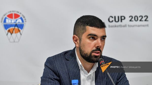 Генеральный секретарь Баскетбольной федерации Армении Артур Назарян на пресс-конференции в преддверии Кубка Sada (21 июня 2022). Еревaн - Sputnik Армения