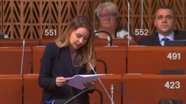 Сона Казарян во время выступления на заседании Парламентской ассамблеи Совета Европы (ПАСЕ) (22 июня 2022). Страсбург - Sputnik Արմենիա