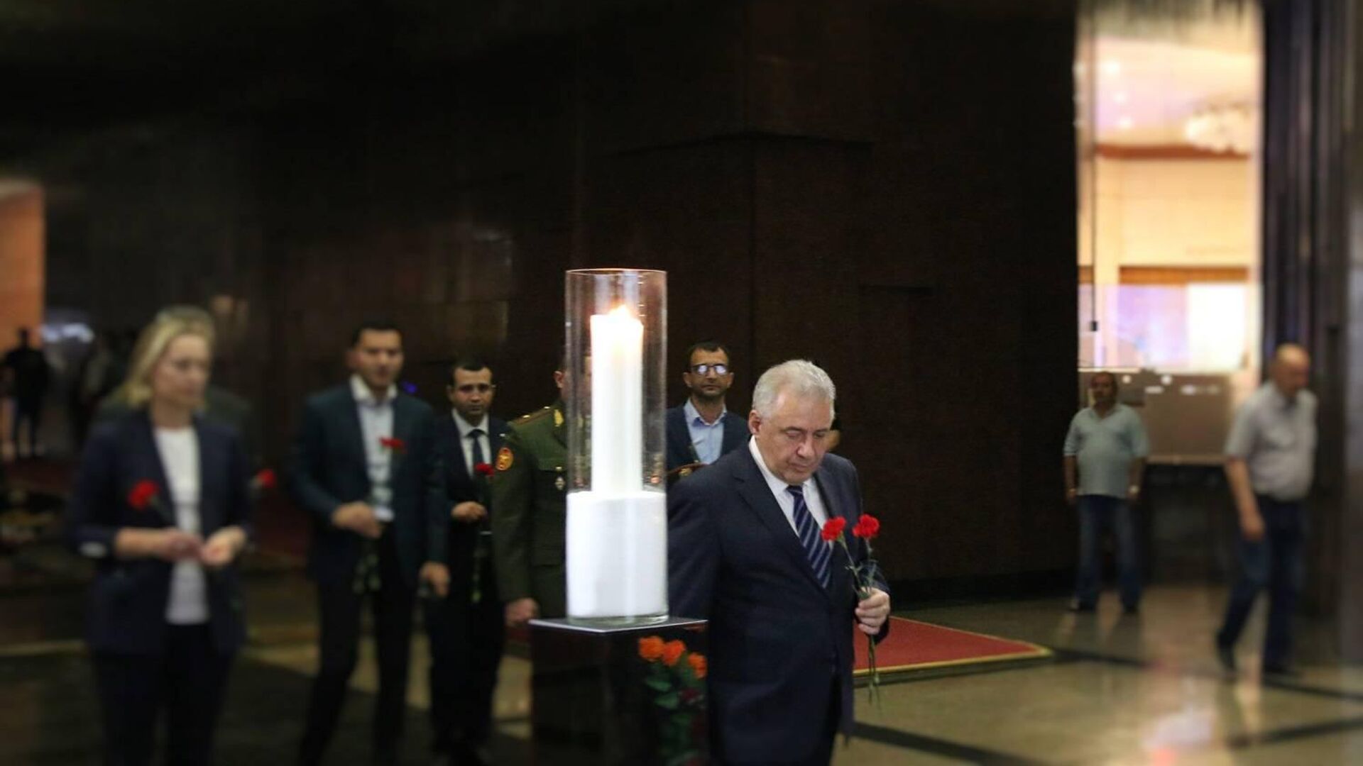 Վաղարշակ Հարությունյանը Մոսկվայում հարգանքի տուրք է մատուցել Հայրենականում զոհվածների հիշատակին - Sputnik Արմենիա, 1920, 22.06.2022