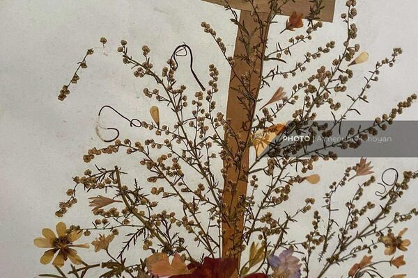 Վարպետի ձեռքով հավաքած ու չորացրած ծաղիկները - Sputnik Արմենիա