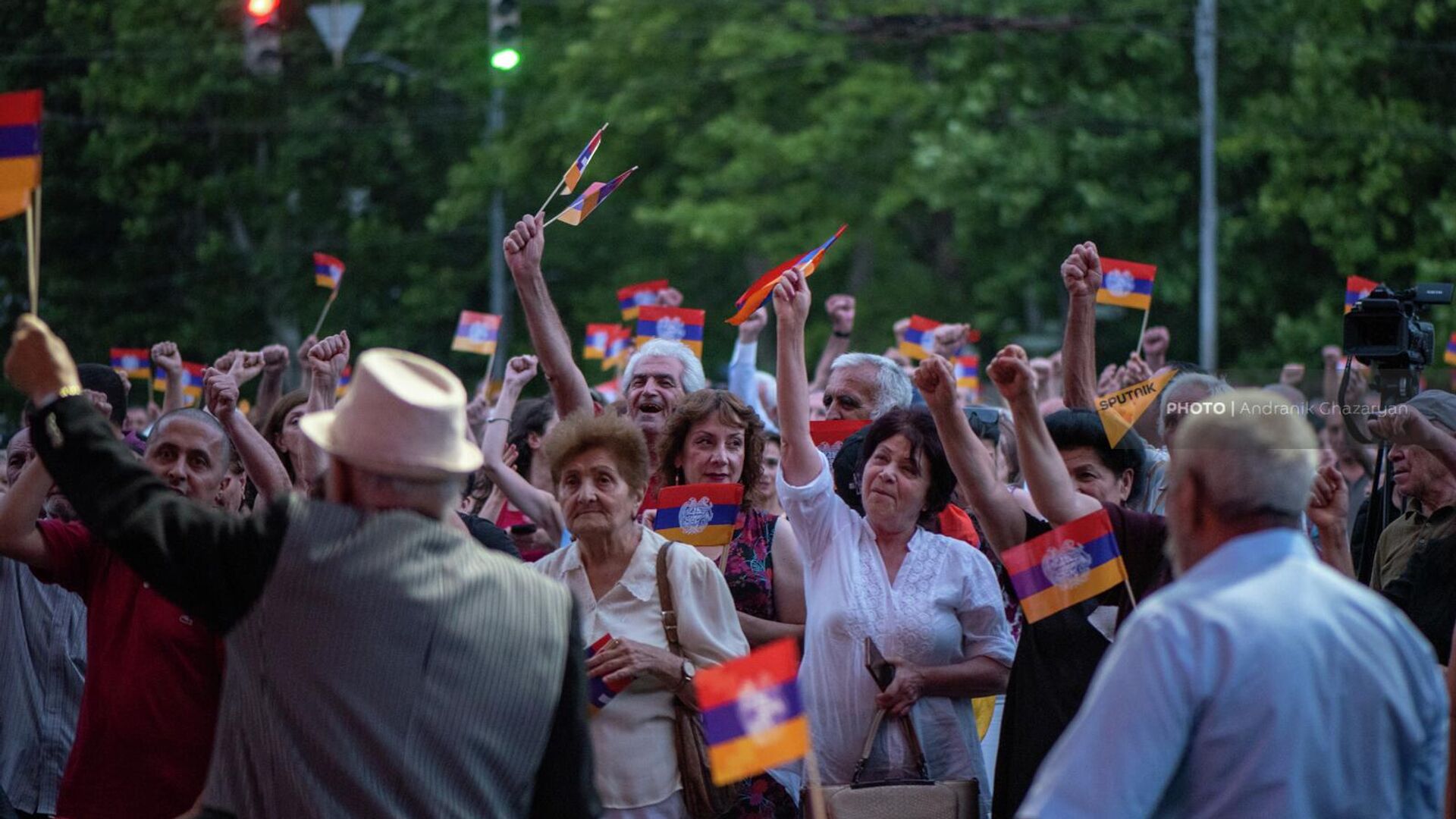 Митинг оппозиции в рамках акции Сопротивление на площади Франции (1 июля 2022). Еревaн - Sputnik Армения, 1920, 22.07.2022