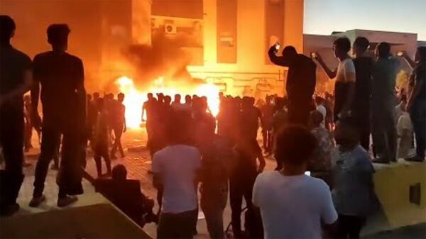 Протестующие в Ливии подожгли здание Парламента - Sputnik Армения