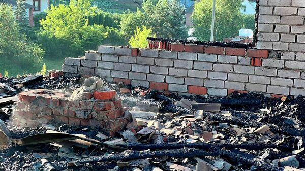 Разрушенный в результате обстрелов со стороны Украины жилой дом  (3 июля 2022). Белгород - Sputnik Армения