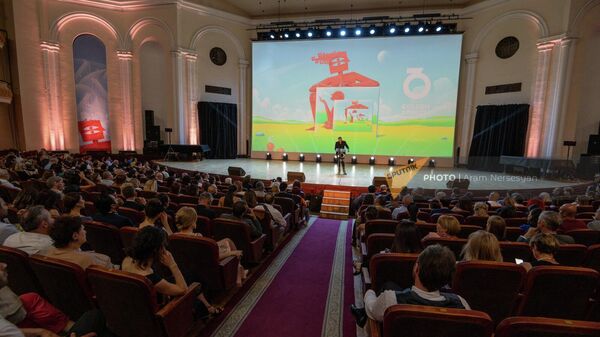 Церемония открытия XIX Международного кинофестиваля Золотой абрикос (10 июля 2022). Еревaн - Sputnik Армения