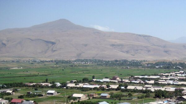 Село Арамус на фоне горы Атис, Котайкская область - Sputnik Армения
