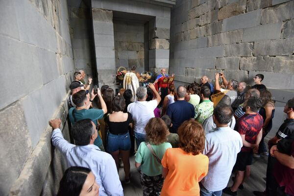 Языческие праздничные обряды в храме Гарни, посвященные Вардавару  - Sputnik Армения