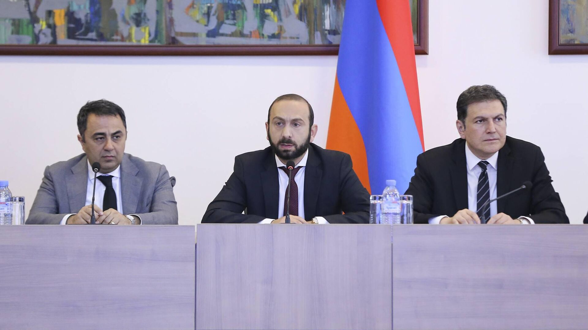 Արարատ Միրզոյանի հանդիպումը Հայաստանում հավատարմագրված դիվանագիտական ներկայացուցչությունների ղեկավարների հետ - Sputnik Արմենիա, 1920, 04.08.2022
