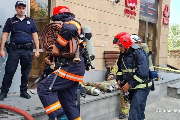 Երևանում վերելակի հորանում բռնկված հրդեհը մարվել է - Sputnik Արմենիա