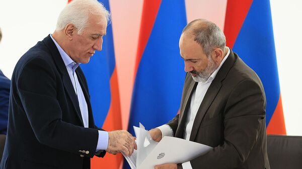 Վահագն Խաչատուրյանն ու Նիկոլ Փաշինյանը - Sputnik Արմենիա