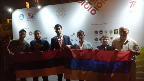 Участники сборной РА 34-й Международной олимпиады по информатике завоевали 2 бронзовые медали - Sputnik Армения