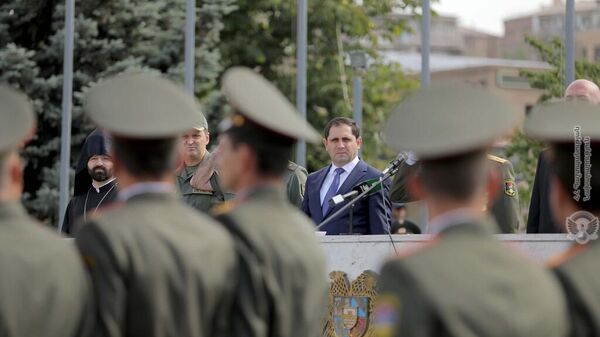 Министр обороны Сурен Папикян принял участие в церемонии выпуска из военных вузов страны (2 сентября 2022). Еревaн - Sputnik Արմենիա