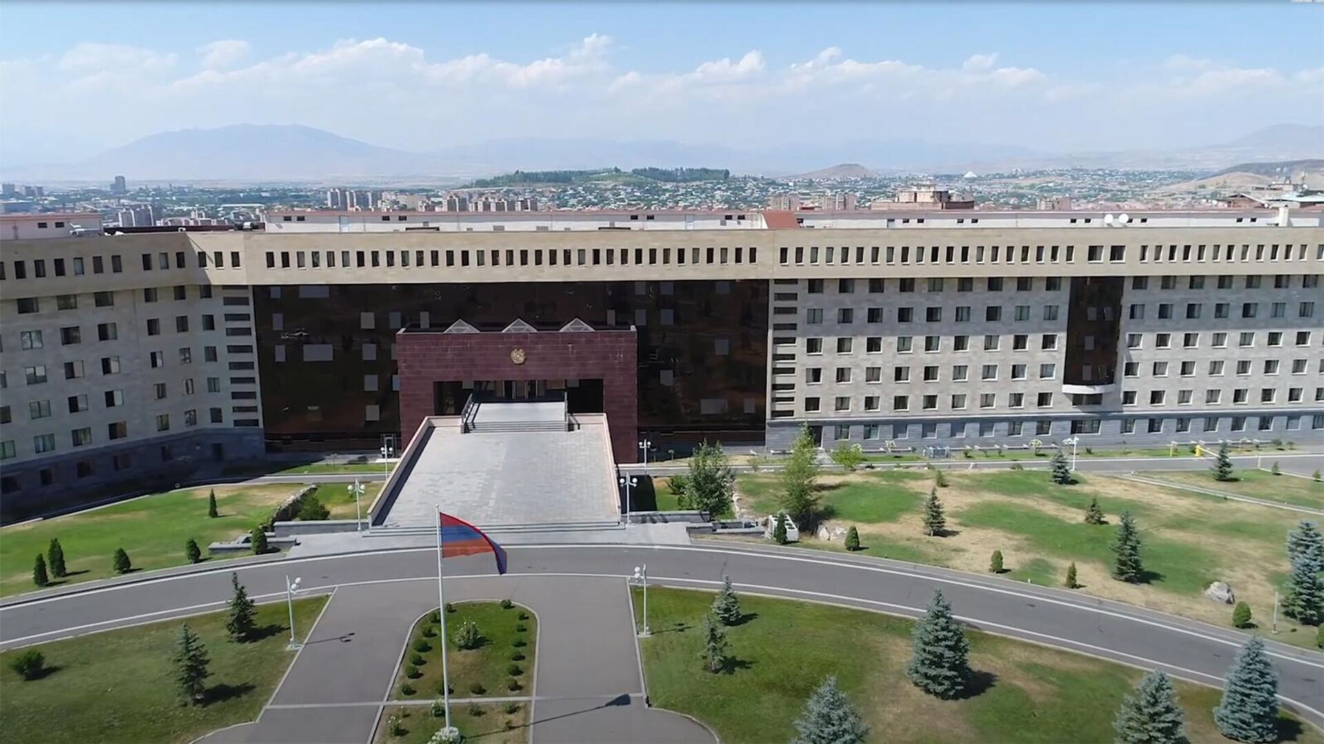 Здание министерства обороны Армении - Sputnik Արմենիա, 1920, 26.11.2022