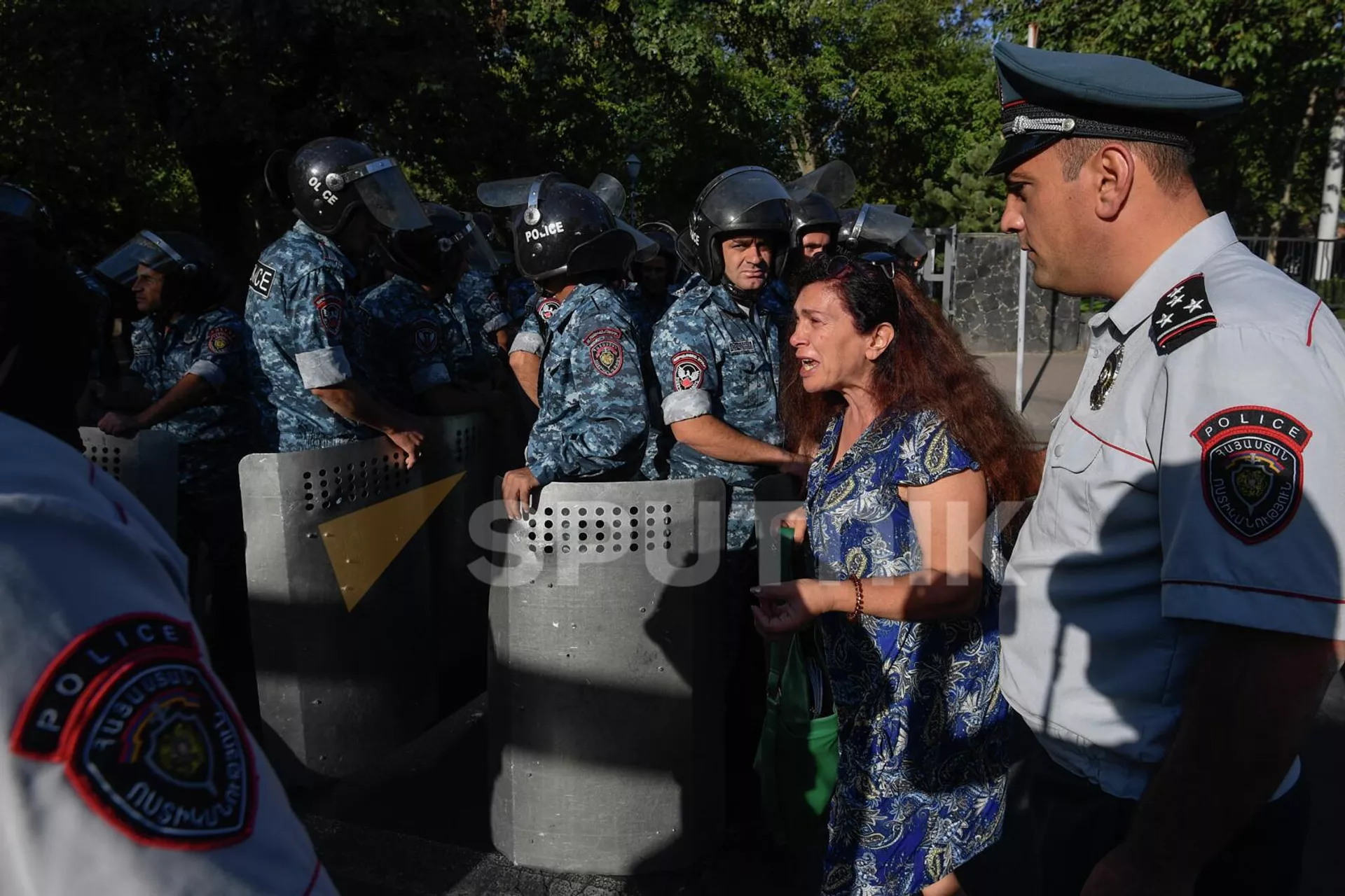 Акция протеста у здания Национального собрания (14 сентября 2022). Еревaн - Sputnik Армения, 1920, 14.09.2022