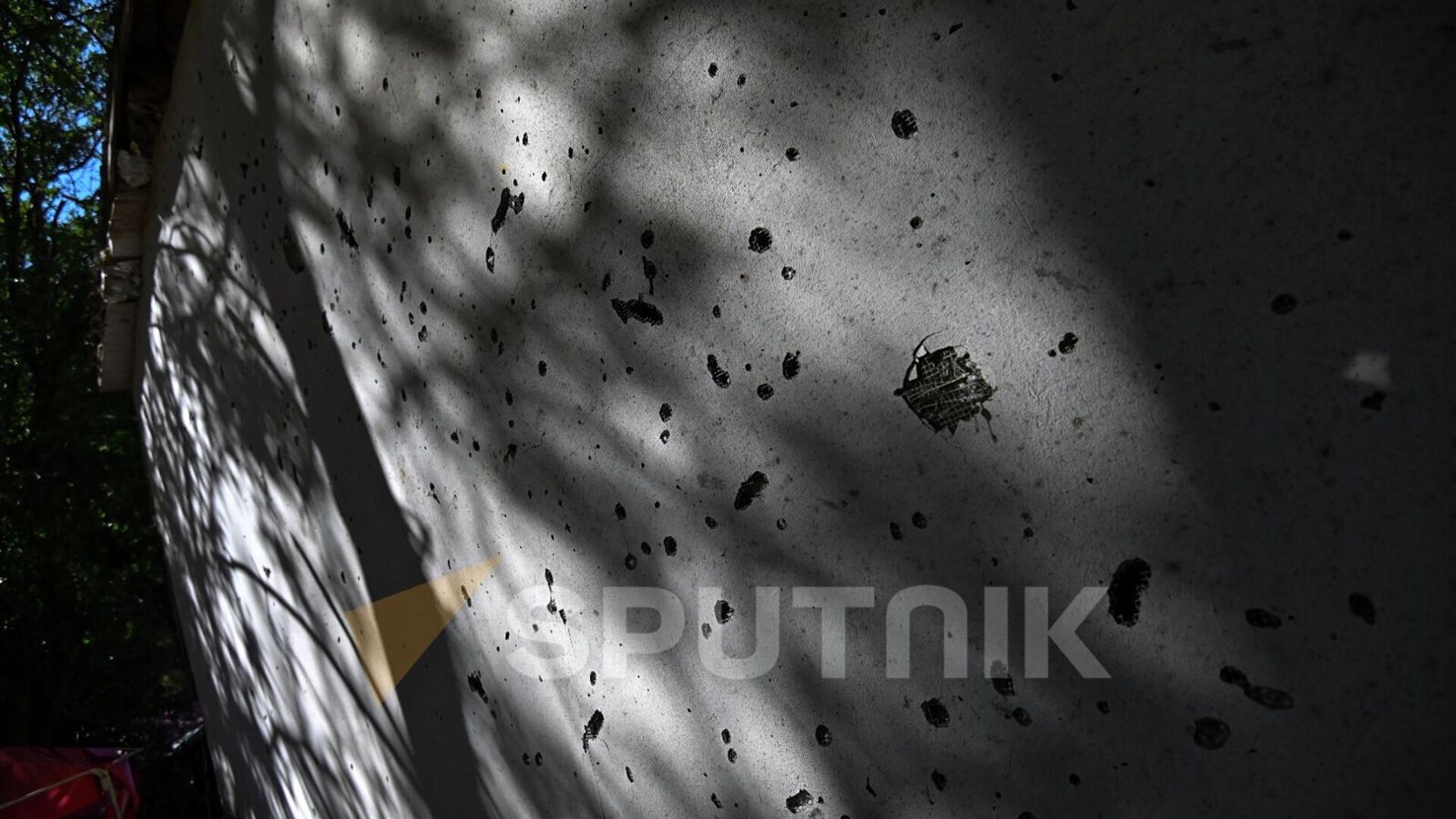 Последствия артобстрела азербайджанскими ВС на линии боевых действий (16 сентября 2022). Джермук - Sputnik Армения, 1920, 28.09.2022