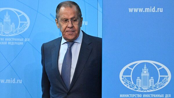 Министр иностранных дел РФ Сергей Лавров перед началом встречи с главами иностранных дипломатических миссий (19 сентября 2022). Москвa - Sputnik Армения