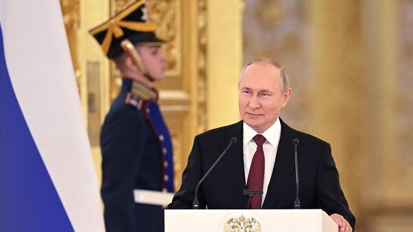 Президент РФ Владимир Путин выступает на церемонии вручения верительных грамот чрезвычайными и полномочными послами иностранных государств (20 сентября 2022). Москвa - Sputnik Армения