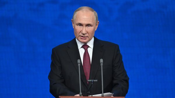 Президент РФ В. Путин выступил на мероприятии к 100-летию республик Адыгея, КБР и КЧР - Sputnik Армения