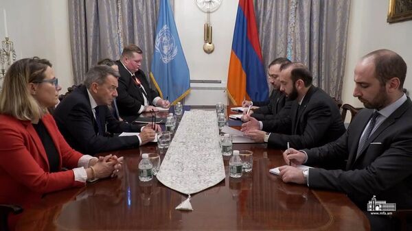 Министр иностранных дел Арарат Мирзоян встретился с председателем Международного комитета Красного Креста Петером Маурером (21 сентября 2022). Нью-Йорк - Sputnik Армения